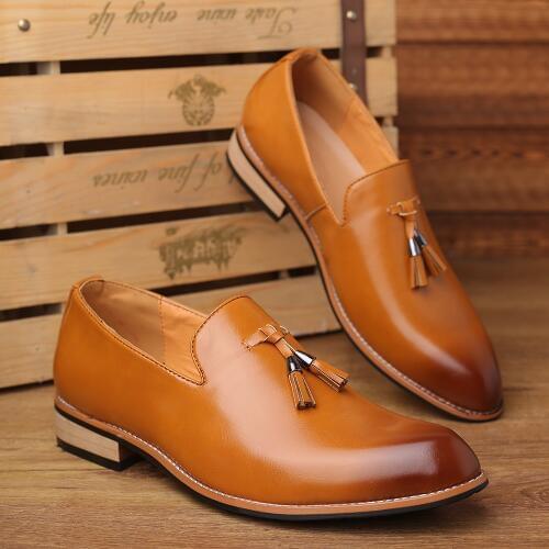 2020 Men Dress Shoes Gentlemen British style Paty Leather Wedding Shoes Men Flats Leather Oxfords Formal Shoes