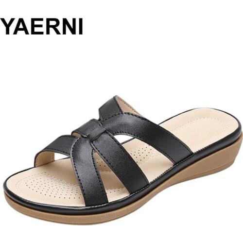 YAERNI2020 New Rhinestone Women Sandals Big Size Retro Wild Flat Crystal Fashion Solid Ladies Summer Shoes Breathable Shoes