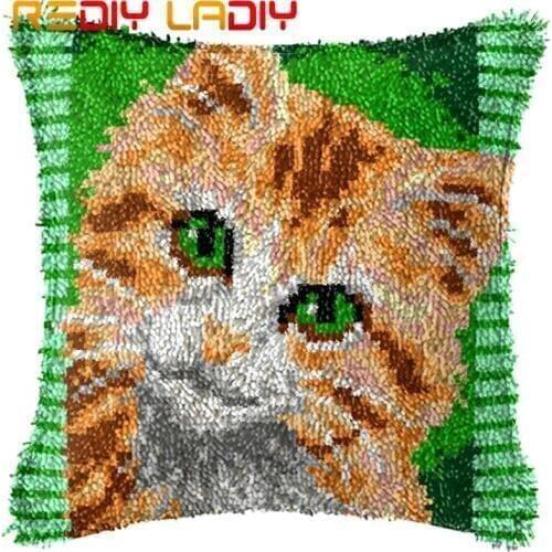 Latch Hook Cushion Green Eyes Kitten Printed Canvas Cushion Front Acrylic Yarn Crochet Pillow Case Kit Hobby & Crafts Home Decor