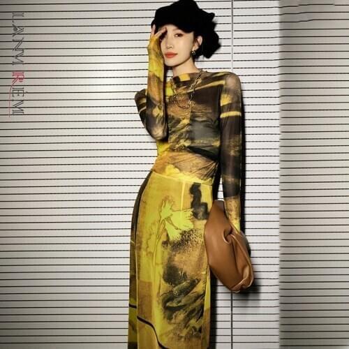 LANMREM Slim Elastic Round Neck Shirt Printed Vintage Shirt For Women Long Sleeve 2021 Autumn Summer Fashion Top 2D1318