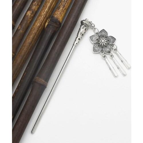 2018 New Retro Hairpin Chinese Hair Stick Vintage Tassel Floral Headwear Antique