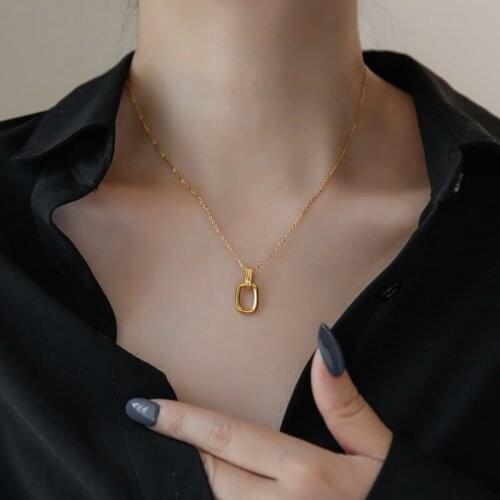 2021 New Arrivals Retro Style 18 K Gold Double Ring Pendant Necklace Square Geometric Stainless Steel Necklace Factory Price