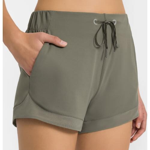 2020 New Semi Fitted Gym Yoga Shorts For Women Side Pockets 3-inch Inseam Drawstring Fitness Running Sport Shorts