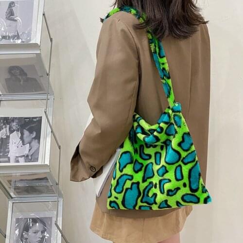 Winter New Fashion Shoulder Bag Soft Warm Fur Bag Crossbody Bag Female Bag Plush Handbag Messenger Bag Women 2020