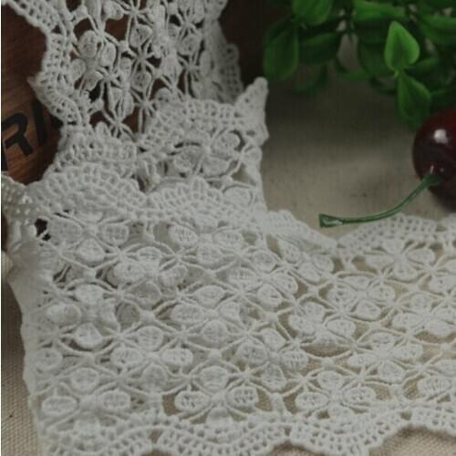 Free Shipping 5yards/lot 7CM Wide Cotton Water Soluble Embroidery White Flower Lace Trim