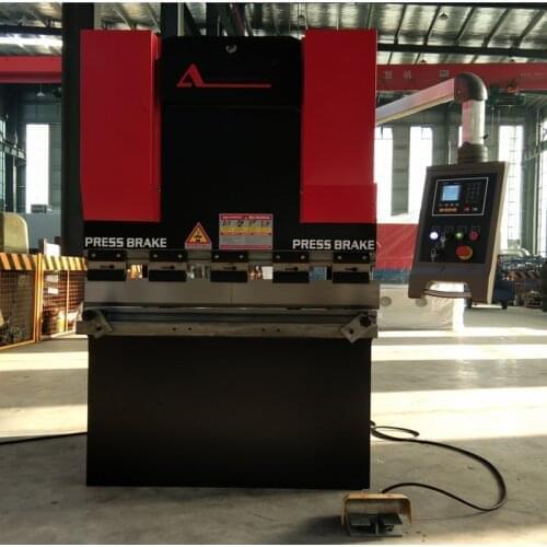 Small Hydraulic Press Brake Stainless Steel Plate Bending Machine WC67K-30X1600MM