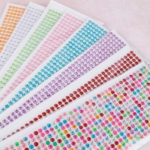 500pcs 6mm Self Adhesive Acrylic Rhinestone Sticker Tape Craft Glitter Gem Stickers for Nail Arts DIY Scrapbooking Decoration
