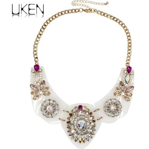 UKEN Women Luxury Crystal Flower Necklaces Fashion Acrylic Panel Inlay Multicolor Rhinestones Chokers Statement Necklaces