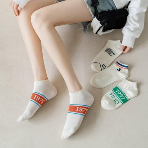 5 Pairs of 4 Color Numbers 1997 Female Spring and Summer Thin Letter Cotton Boat Socks Japanese Couple Sports Short Socks 1975