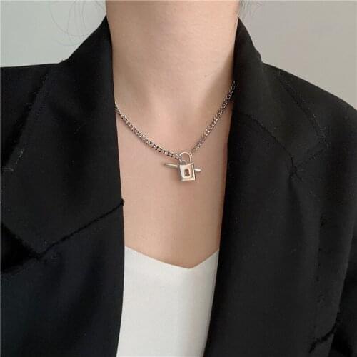 Vintage Metal Lock Pendant Necklace for Women Hiphop Clasp Chain Chokers Necklaces Goth Jewelry Geometric Wholesale 2021