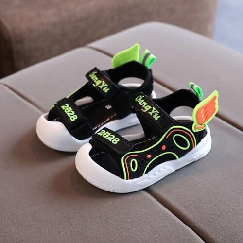 New Childrens Shoes Boys Soft-soled Beach Shoes Baby Shoes Bag Head Anti-kick Girl Korean Version of Breathable Sandals