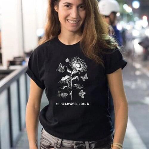 2021 New SunFlower Print Loose Casual Round Neck Short Sleeve Fashion T-shirt for Men and Women Graphic Aesthetic Tees