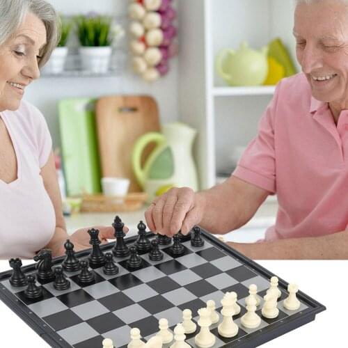 Hot Sale New Magnetic Chessboard Wallet Appearance Portable Folding Travel Family Party Chess Set 3-in-1International Chess Game