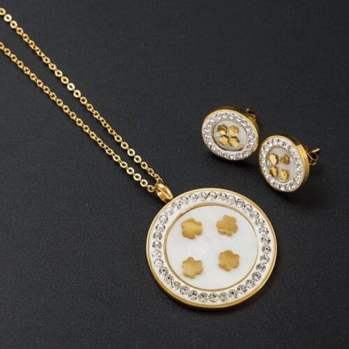 Fashion Round Crystal Necklace Cubic Zirconia White Shell Flower Pendant Necklaces Engagement Jewelry for Women Wedding Gift