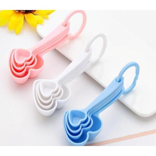 4pcs Creative heart shaped measuring spoon set Plastic measure spoons for Wedding Party gift Baby shower favors 1 order