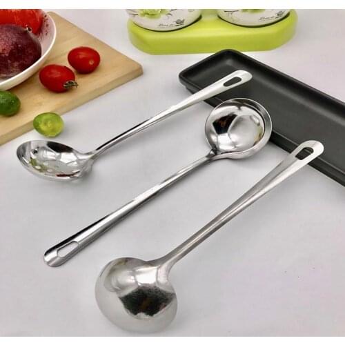 Long Handle Stainless Steel Soup Ladle Colander Spoon High Temperature Resistant Hanging Hot Pot Scoop Kitchen Spaghetti Noodles