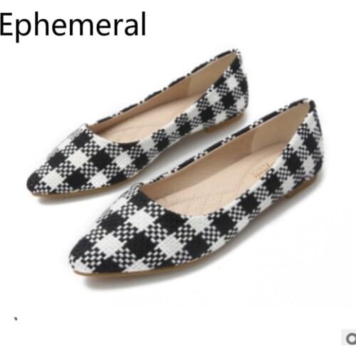 Women Bow Cloth PU Single Flat Shoes 2017 New Brand Polka Dot Round Toe Plus Size 43 Lady Slip-On Driving Pregnant Black White
