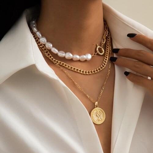 European and American temperament retro simple jewelry with shaped imitation pearl portrait pendant necklace for female