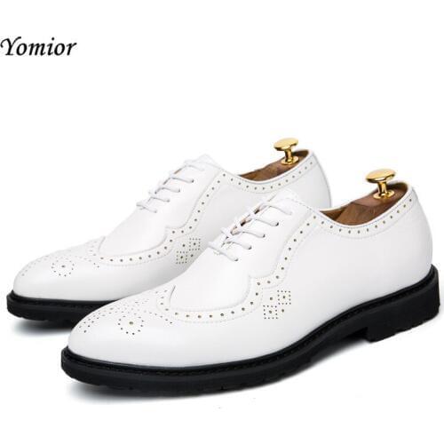 Yomior Spring Summer Men Brogue Shoes Carved England Style Fashion Formal Dress Shoes White Black Wedding Shoes Office for Men