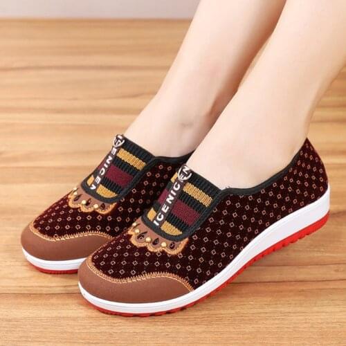 VIP LINK Womens soft sole antiskid shoes, middle-aged casual shoes, mom flat shoes, casual shoes