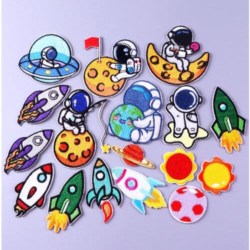 Planet Astronaut Embroidery Patch Sticker Clothing Accessories Badge Self-adhesive Childrens Clothing Hat Bag Decoration DIY