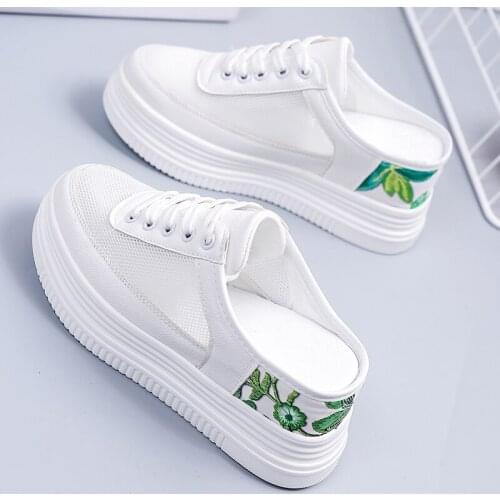 New Spring Summer Womens Slippers 2021 Color Matching Hand-painted Flowers Outside Wear Lazy Height Thick Bottom Without Heel