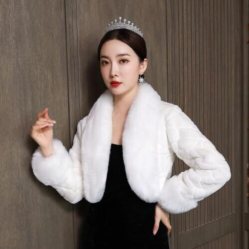 Ivory Faux Fur Party Shawl Winter Warm Bridal Jacket Long hairy edge Wedding Coat Wedding Bridal Wrap Party Cape With Sleeves
