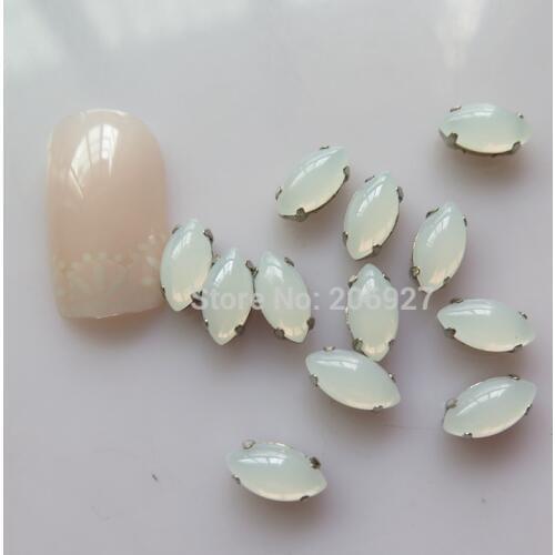 CP-54 5pcs Cute 5*10MM Opal White Horse Eye Resin Rhinestone With Holder Nail Resin Decoration Outlooking