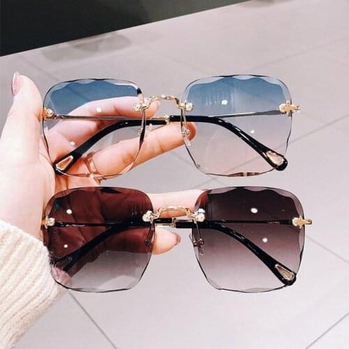 2021 Fashion Rimless Sunglasses Women Vintage Square Oversized Sun Glasses Steampunk Sunshades Fashion Lunettes UV400 Oculos
