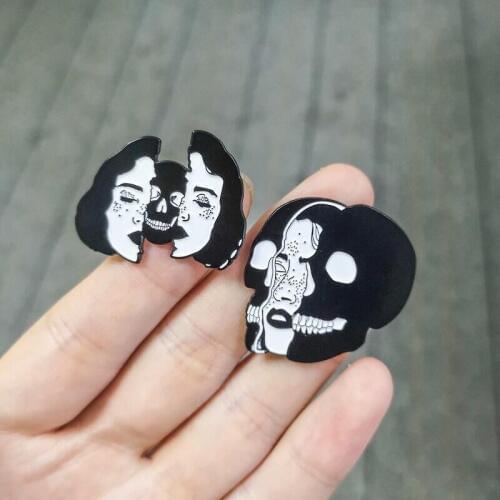 Women Skull Face Puzzle Lapel Pin Picasso Skeleton Couples Jigsaw Punk Goth Halloween Enamel Badges Brooches Pins For Backpacks