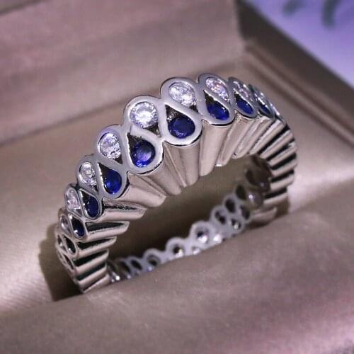 Fashion Retro Geometric Twist Circle Blue Zircon Ladies Ring 925 Silver Ladies Wedding Jewelry Unique Shape Ring 925 Silver