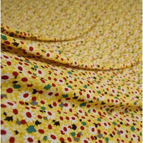 Red Stamen Dot Daisy Print Crepe Chiffon Flowers Tulle Fabric Yellow Dress Women Elegant Celebrities Silky Fabric By The Meter
