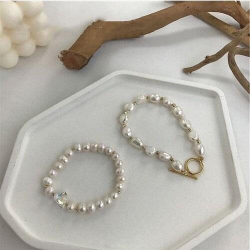 Korean Elegant Irregular Natural Pearl Charm Bracelet for Women Lady Gold Color Alloy Hollow Geometric Bracelet Wedding Jewelry