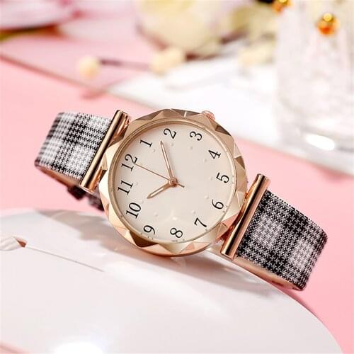 Small Exquisite Ladies Quartz Bracelet Watch Watches Women Fashion Watch 2020 Women Mechanical Watches Waterproof Relojes