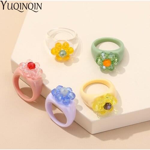 2021 New Flower Cute Rings Aestethic for Girls Fashion Colorful Pink Acrylic Rhinestone Vintage Finger Ring for Women Minimalist