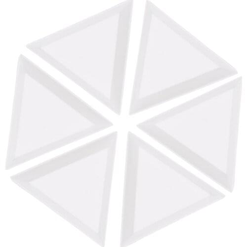 10Pcs Plastic Triangle Rhinestones Beads Crystal Nail Art Sorting Trays White