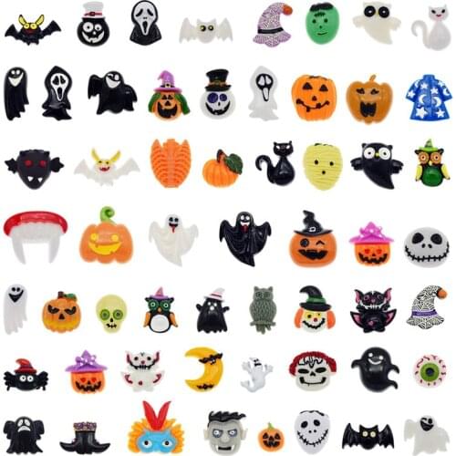 Julie Wang 10PCS Resin Halloween Charms Random Mix Pumpkin Ghost Bat Cat Owl Moon Skull Pendants Jewelry Making Accessory Decor