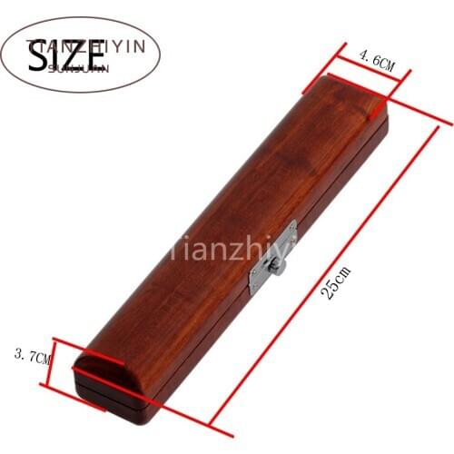 A box that holds a flute mouthpiece Flute accessories The flute part flute case