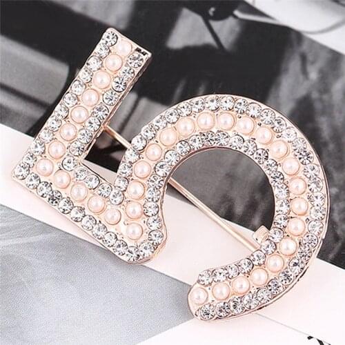 Number Brooches Jewelry Letter 5 Full Crystal Rhinestone cc Brooch Pins For Women Party Gift