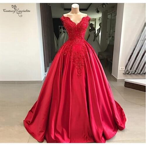 Red Ball Gown Quinceanera Dresses Lace Appliques Beaded Pearls Sweet 16 Dress Birthday Party Gowns Vestidos De Quinceañera