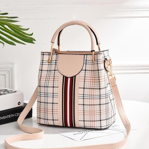 La MaxZa Women's Bags In A Cage