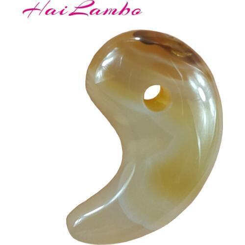 HaiLambo Natural Agates Stone Handmade Carved Magatama Beads Comma Pendant Classic Amulet Jewelry Bead Pendants for Gift GY03