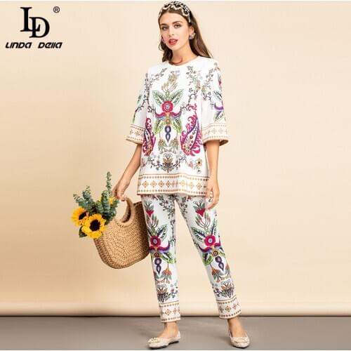 LD LINDA DELLA New 2021 Summer Fashion Designer Two Pieces Pants Set Women Vintage Floral Print Loose Tops and Pants Suits