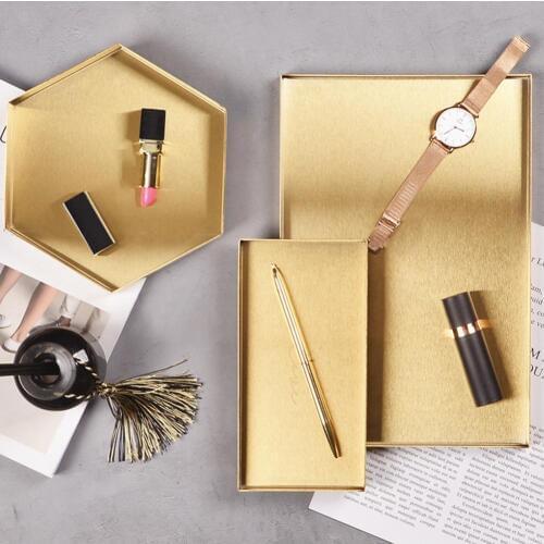 Nordic Geometric Gold Tray Metal Storage Tray Food Fruit Jewelry Dish Plate Desktop Makeup Organizer Home Party Decoration Trays