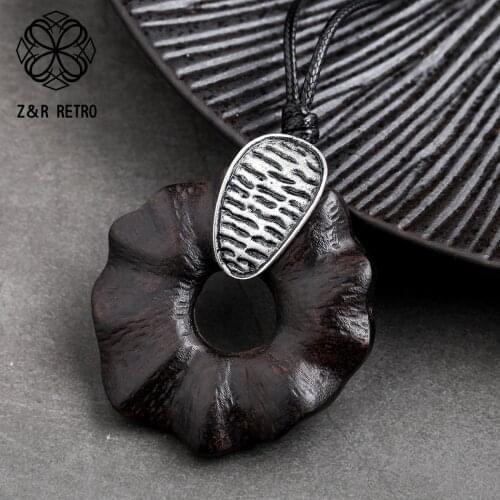 2020 Zinc Alloy Women Pendant & Necklaces Handmade Sandalwood Vintage Sweater Chain Wooden Jewelry Fashion New Pendant Necklaces