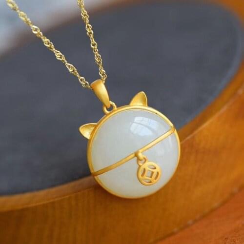 Natural Hetian white jade pith animal shape pendant necklace Chinese style antique palace style craft gold womens brand jewelry