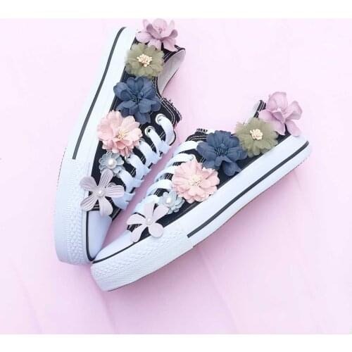2020 spring new canvas shoes womens Korean personalized handmade lace up low top flower Korean sports shoes