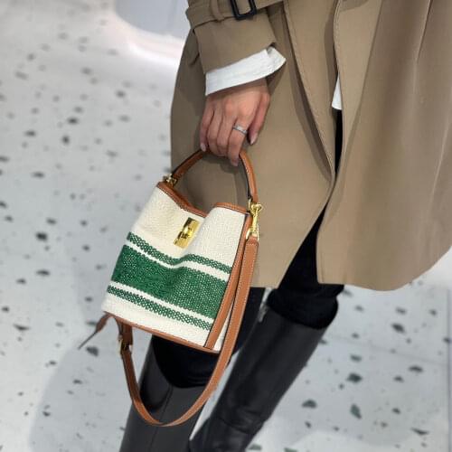 Donna-in Women's Beach Bags