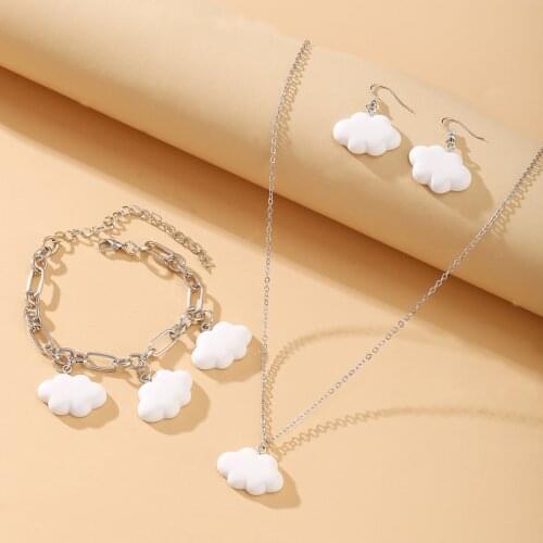 Origin Summer Fantisy White Arcylic Cartoon Cloud Pendant Necklace for Women Ladies Silver Color Thin Chain Necklace Jewelry