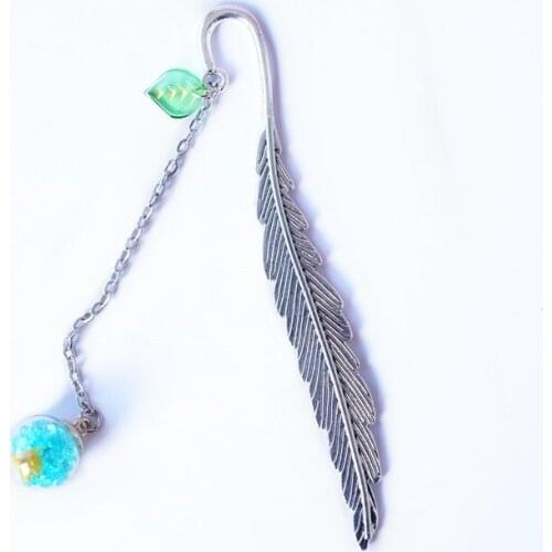 Cute small fresh and exquisite bookmark feather metal bookmark cultural and creative gifts student stationery gifts for friends